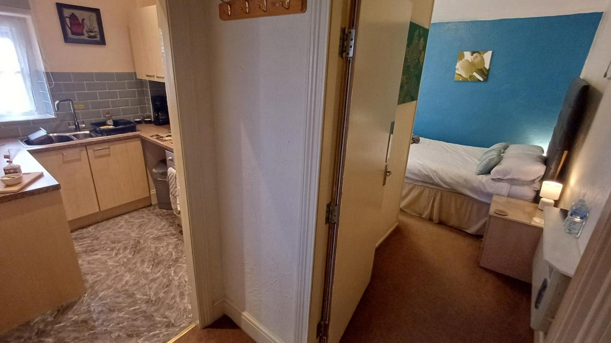 Morwenna Luxury Holiday Apartments Ландъндо Екстериор снимка