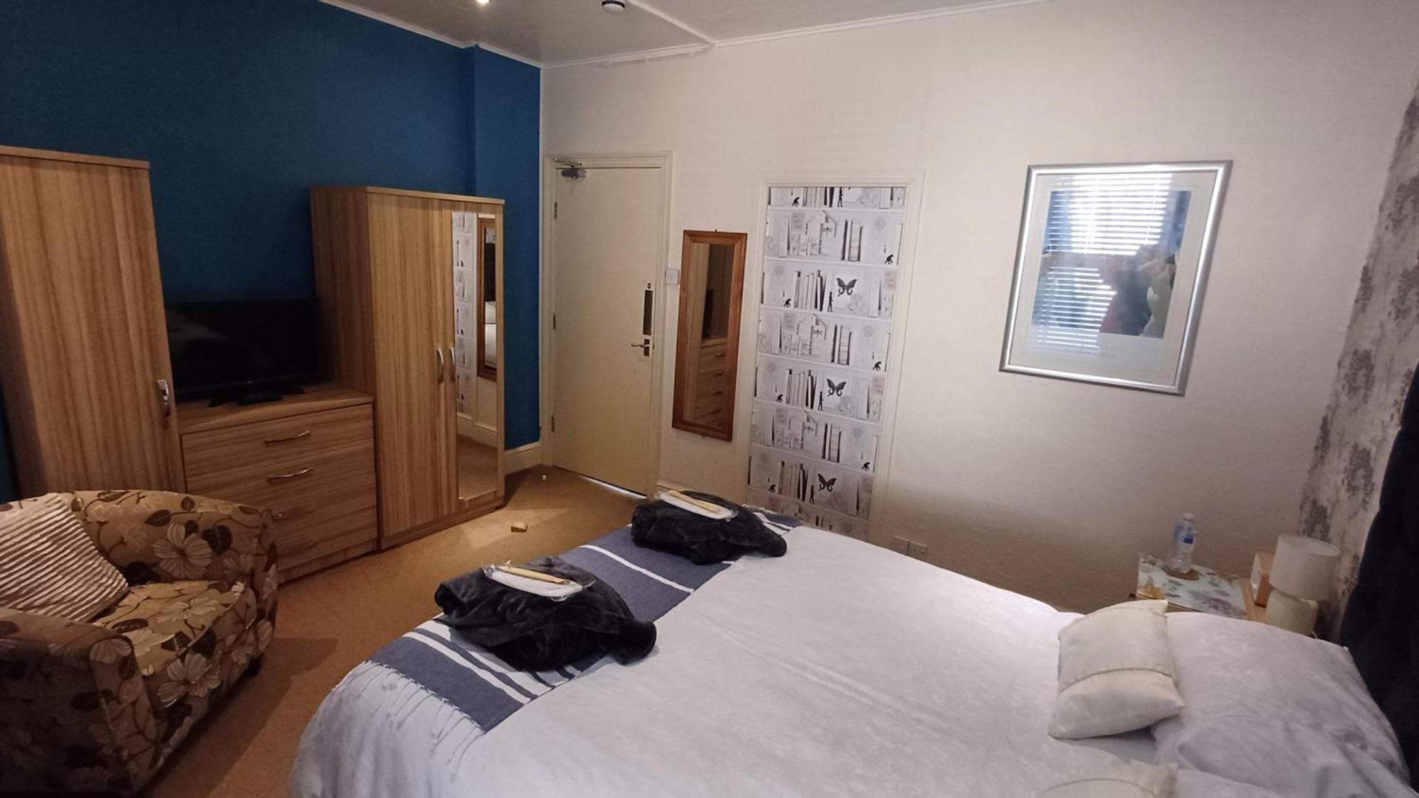 Morwenna Luxury Holiday Apartments Ландъндо Екстериор снимка